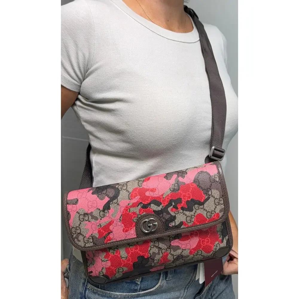 Gucci GG Supreme Camouflage Belt Bag Crossbody Clutch Pink Red Camo 90